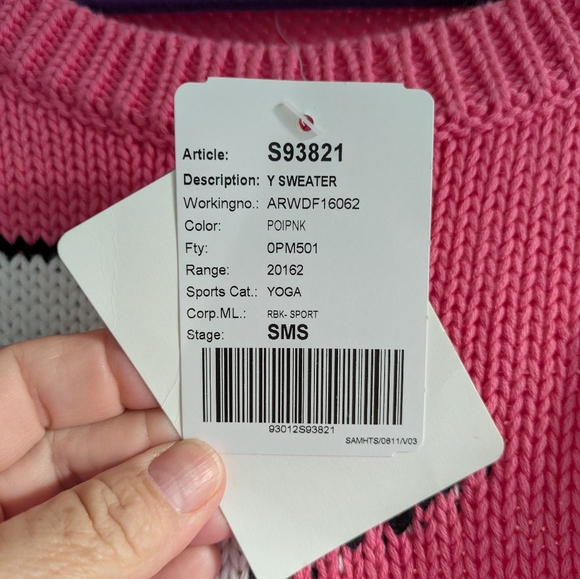 Reebok NWT Cropped Pink Graphic Sweater- M - Picture 4 of 5